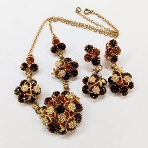 Vintage Rhinestone Necklace Earring Set Stunning!